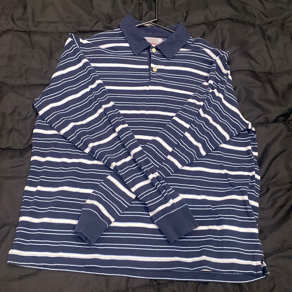 Hollister 2 button long sleeve shirt